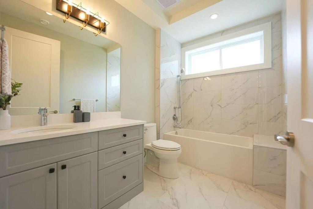 Four Bedrooms New Lovely Duplex House-1628 Vancouver Exterior foto